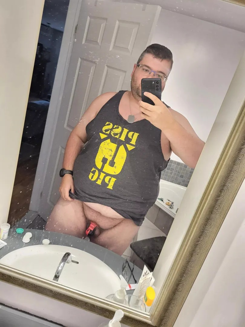 PissPig! found that tanktop on Etsy 😜