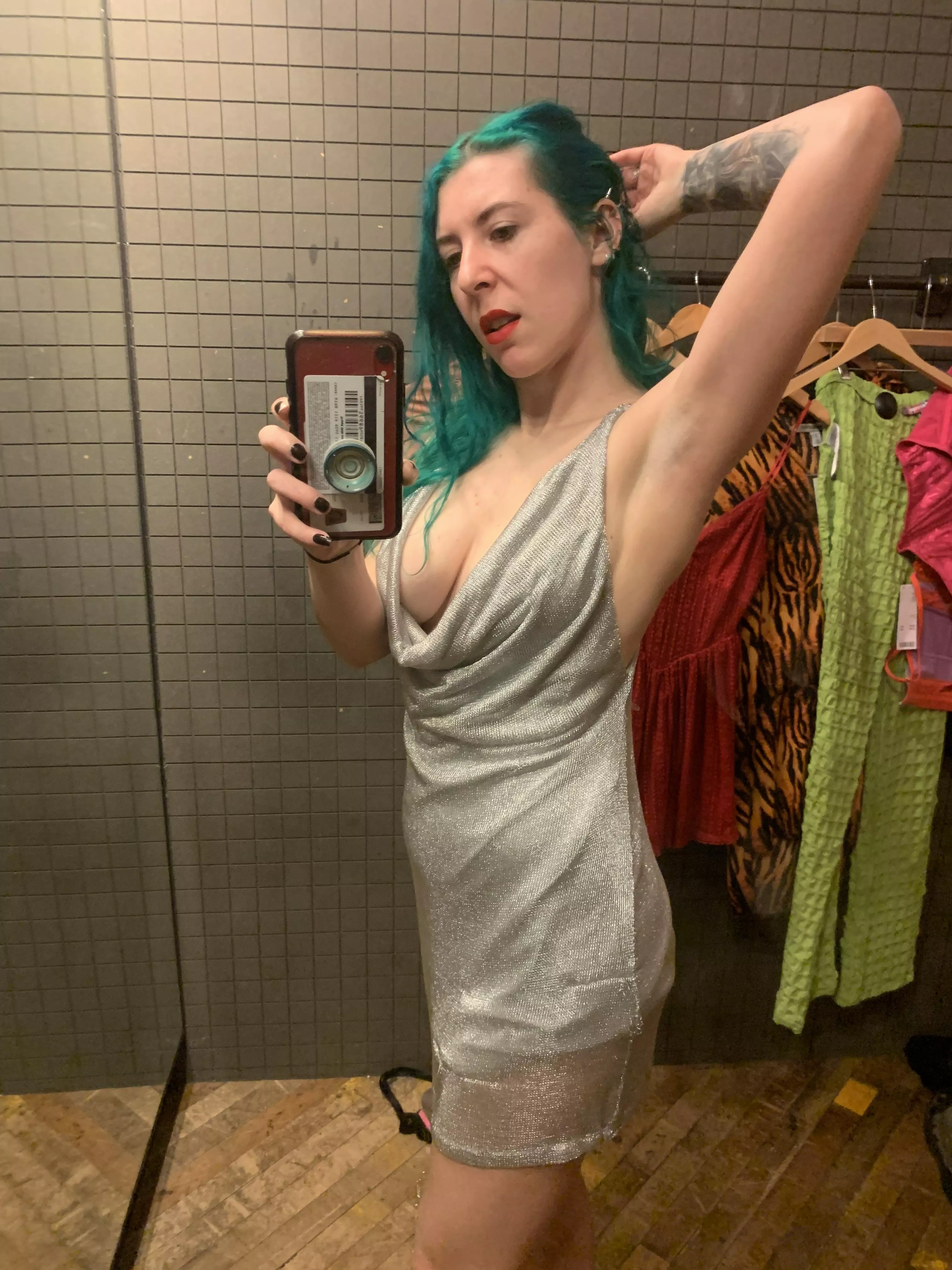 Pits out shopping