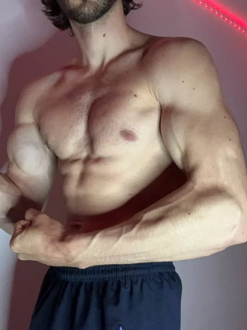 Play with my arms
