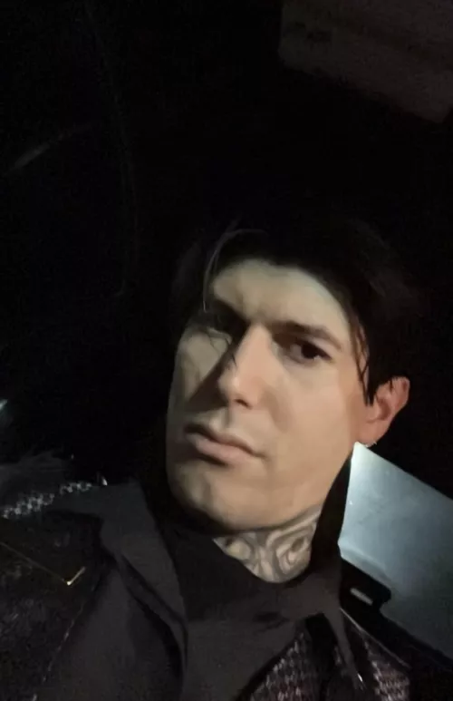 Playing Apex when I get home, who’s in?