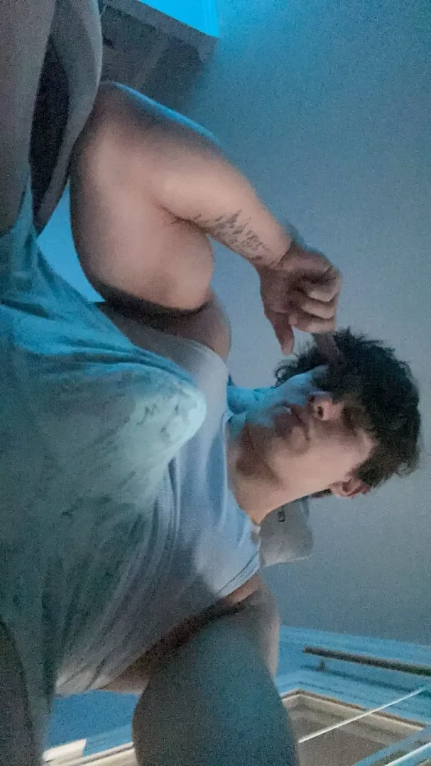 playing rust rn