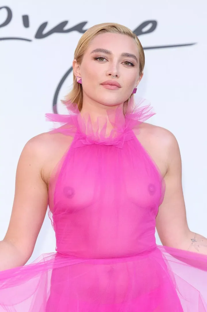 please help me bust for Florence Pugh