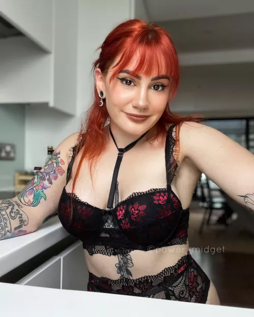 Plot twist: I’m whats for breakfast 😋🖤