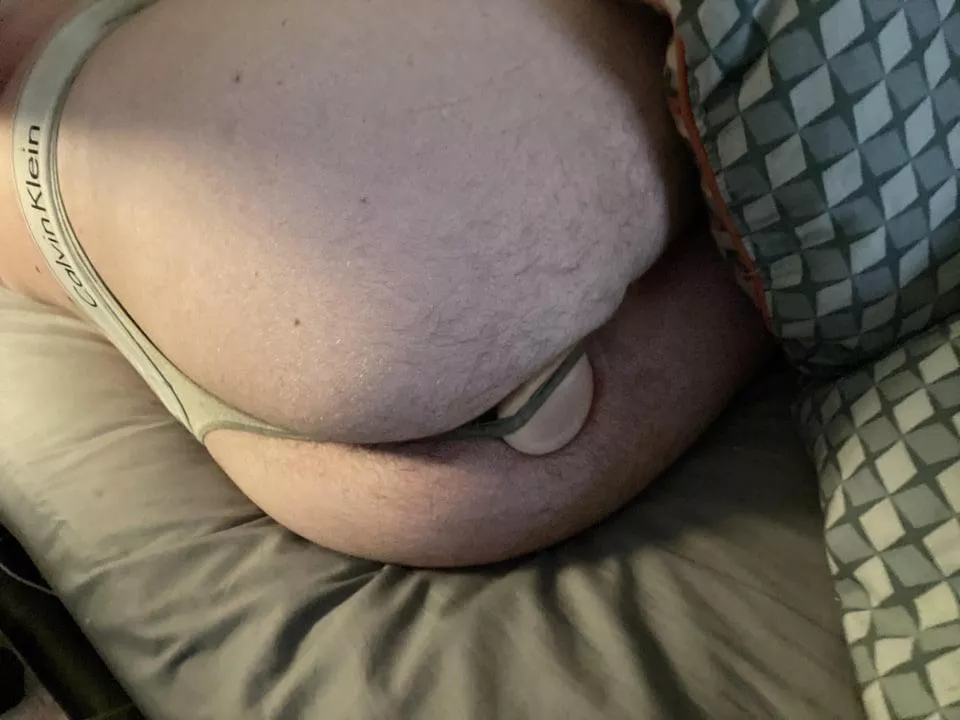 Plugged with 7” dildo