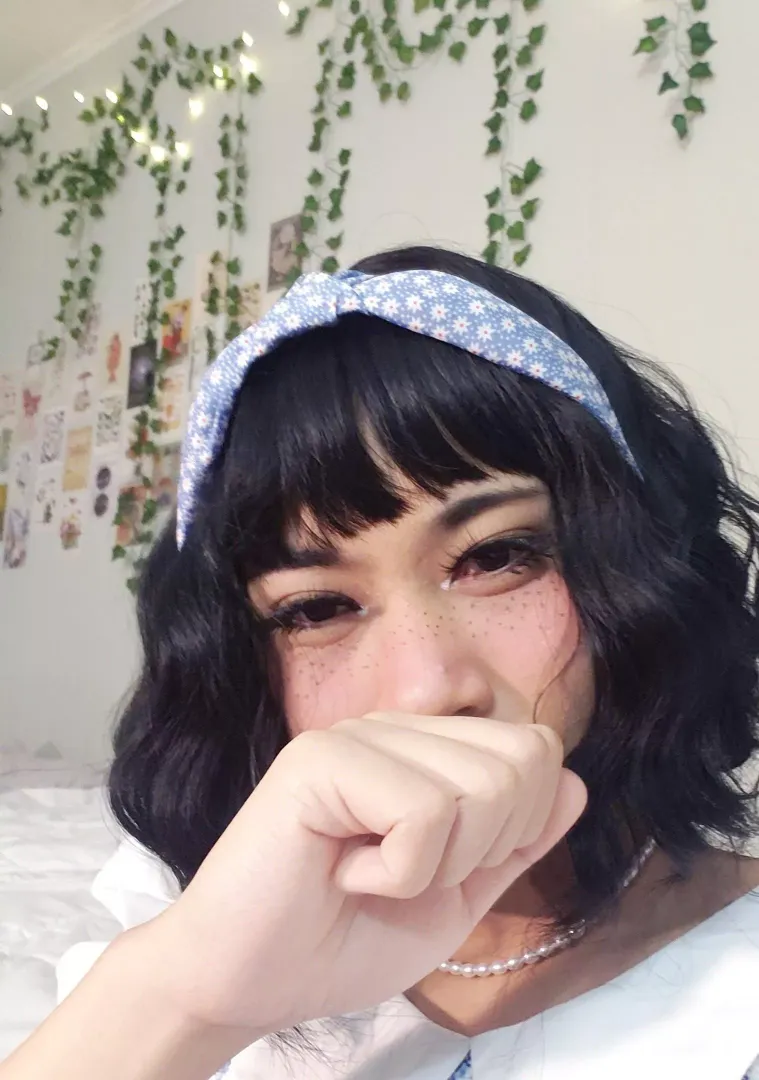 Plz ignore the pimple on my nose tyy <3