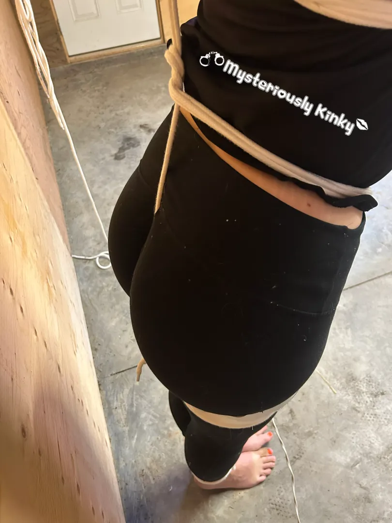 Poor Cindy Tight. Started with being kidnapped, to getting tied up in the warehouse with an extremely tight crotch rope. Look at her ass though... Oof. Teaser video is on our twitter (links in profile)!!