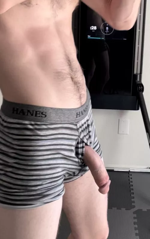 Popped out during my workout 🙄