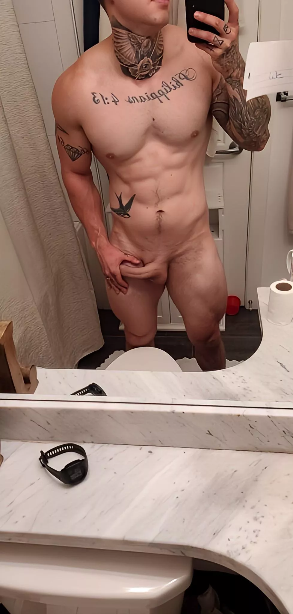 Post gym selfie for you 😈