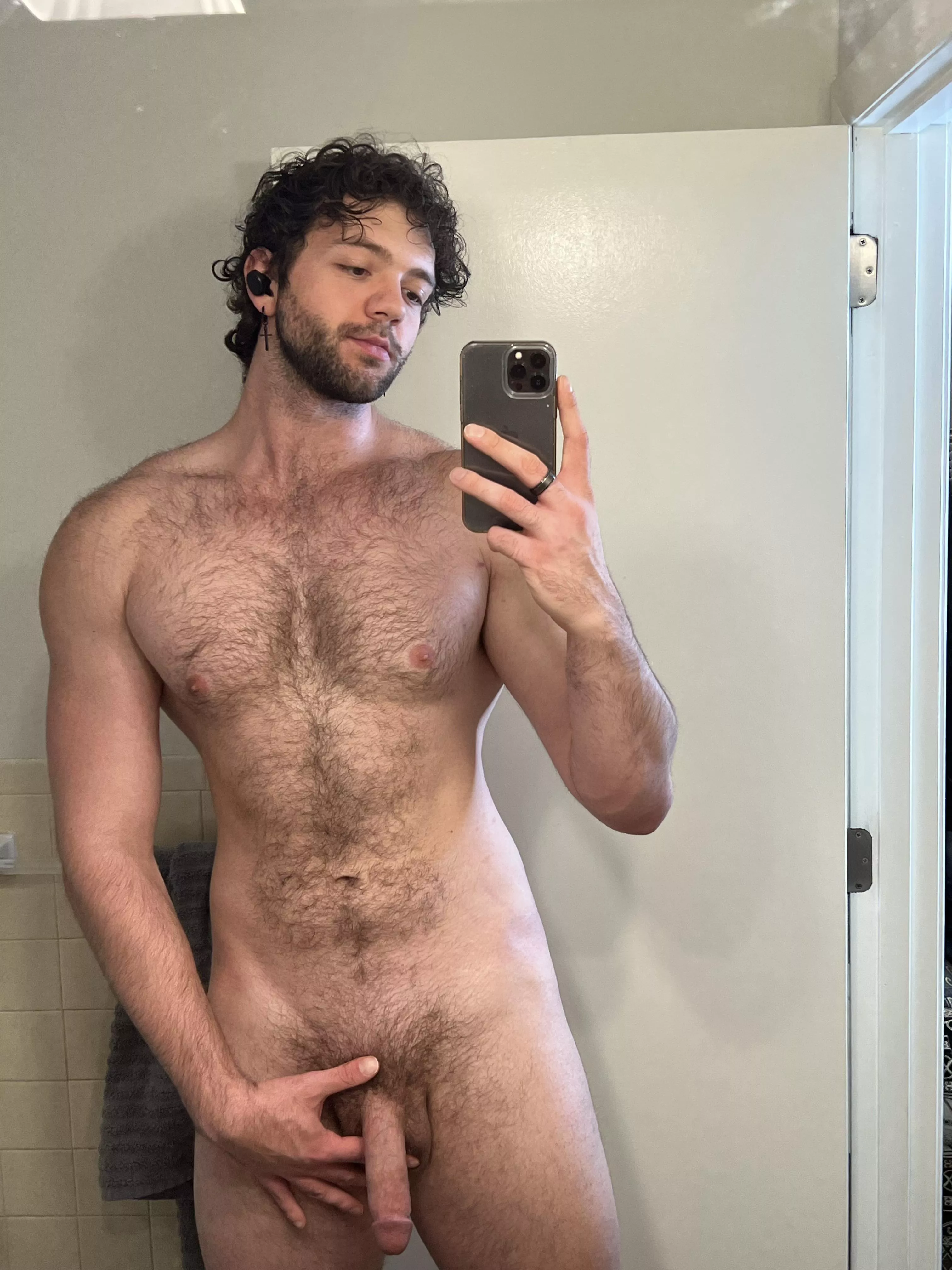 Post gym sweaty mirror selfie