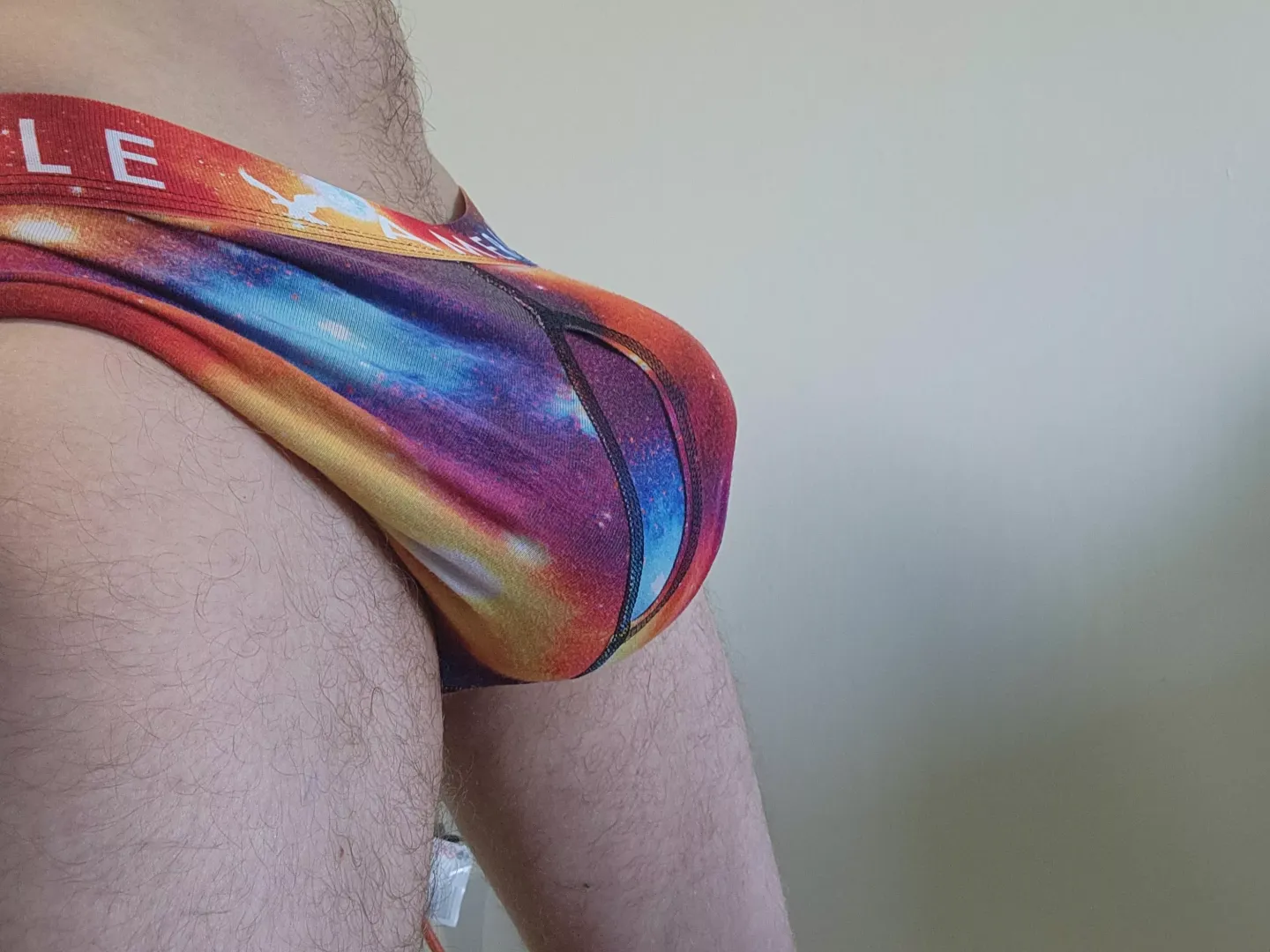 Post pump bulge from yesterday. Stretching my underwear way more than last time 😍