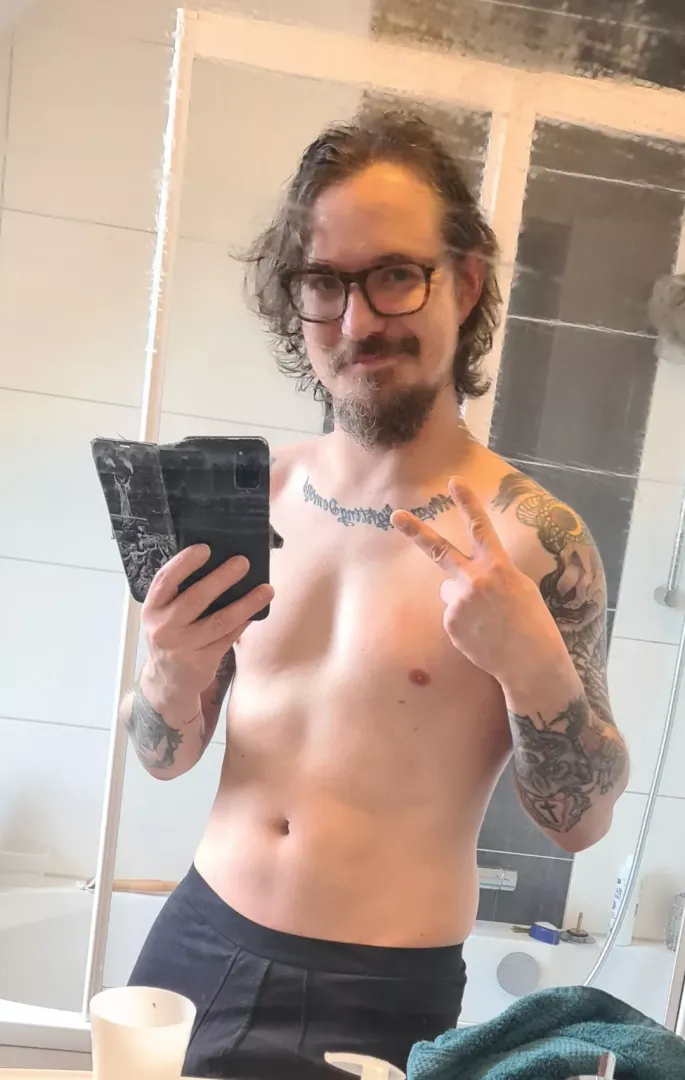 Post shower selfie