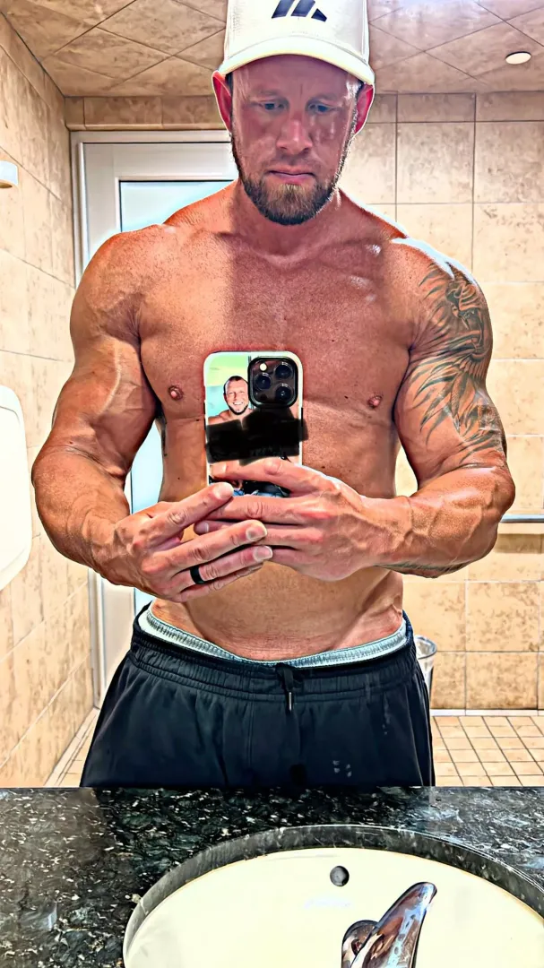 Post workout arm pump you like