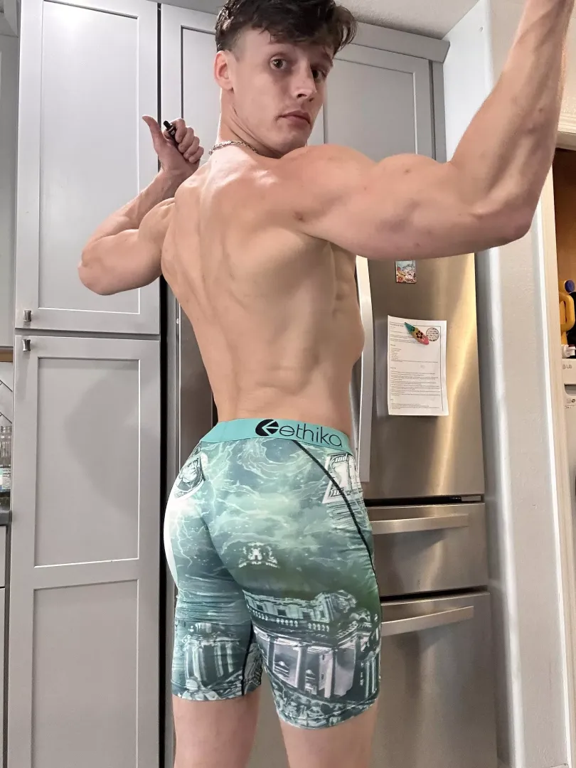 Posterior chain >>>