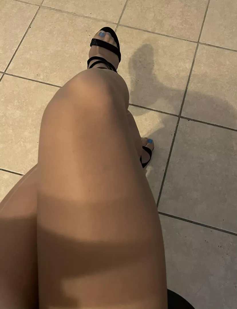 POV you come into my office 😜