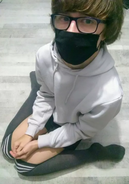 POV: You stumble on smoll Femboy