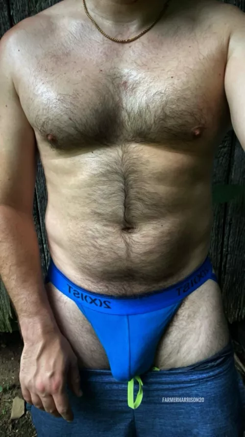 Ppl say blue looks good on me. Love wearing a jock during a sweaty workout.