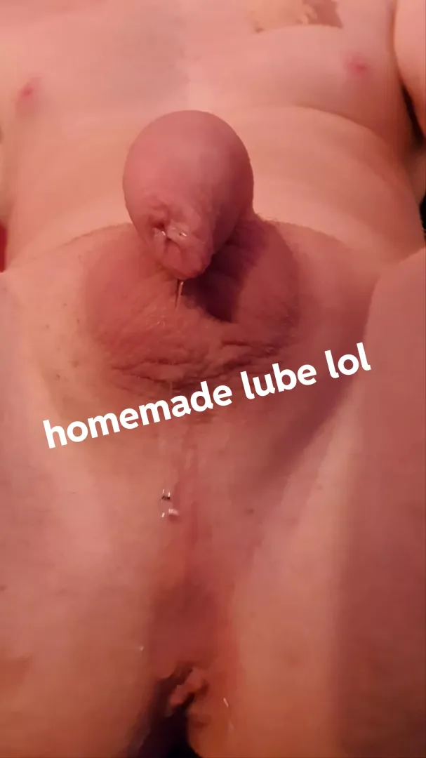Precum dripping down my ass, whoever wants to enter does not need to bring any lube ☺️🤭 💦🍑 🤏🍆