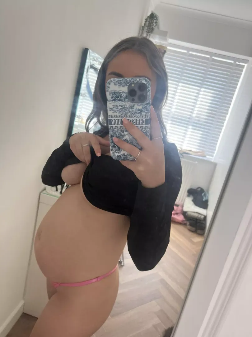Pregnancy has me wanting to take pics all day every day