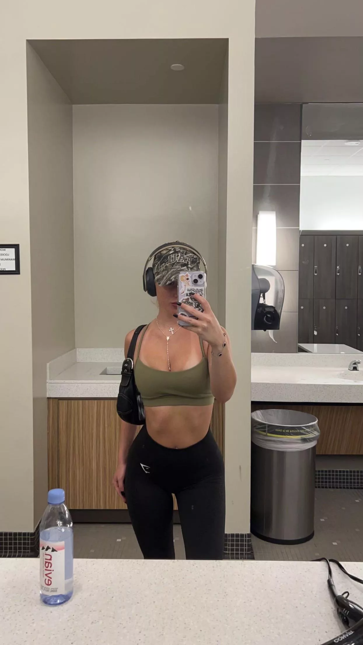 Pre-gym post [F]