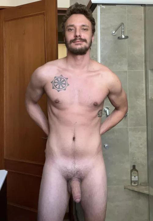 Pre-shower chubby