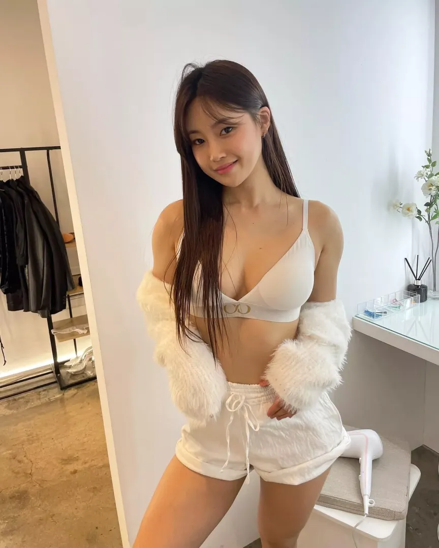 Pretty asian girl