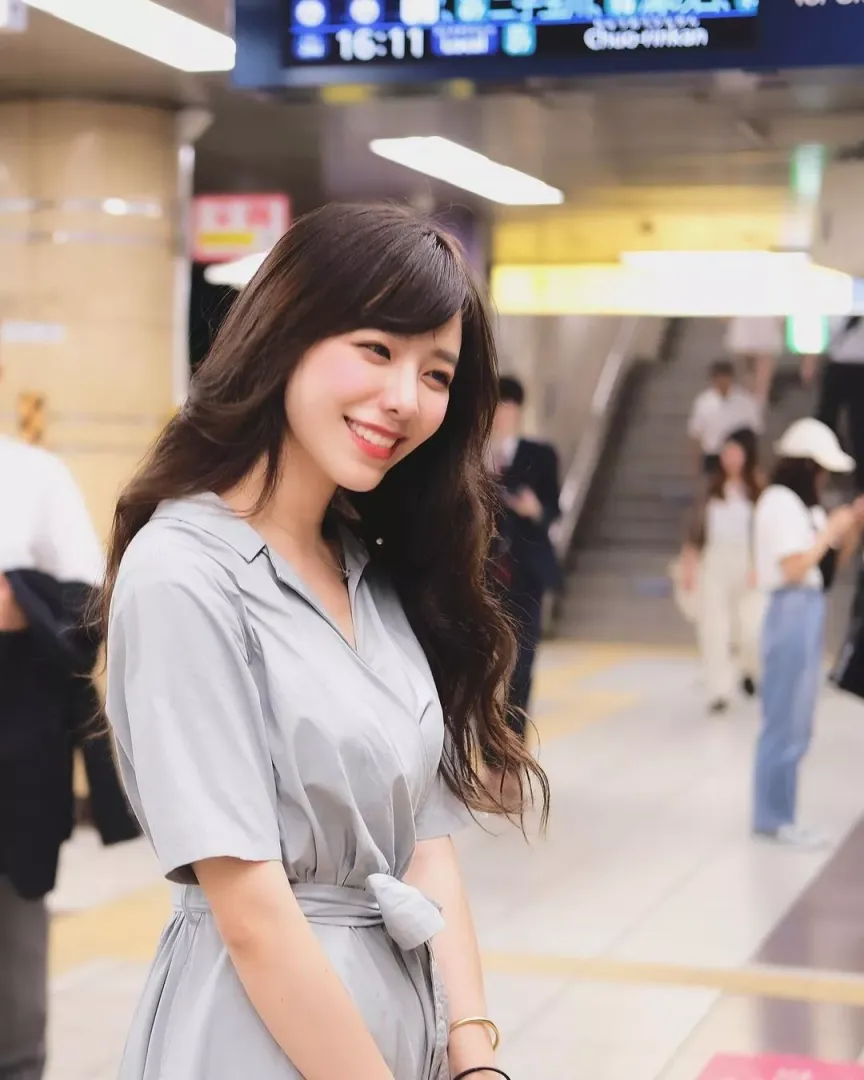Pretty asian girl