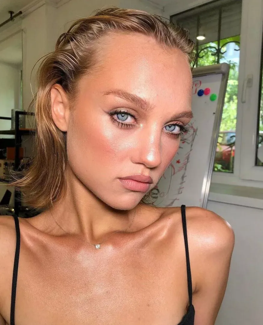 Pretty face!