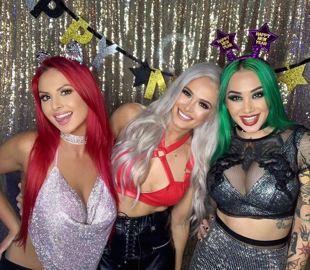 Pretty Ladies on Halloween