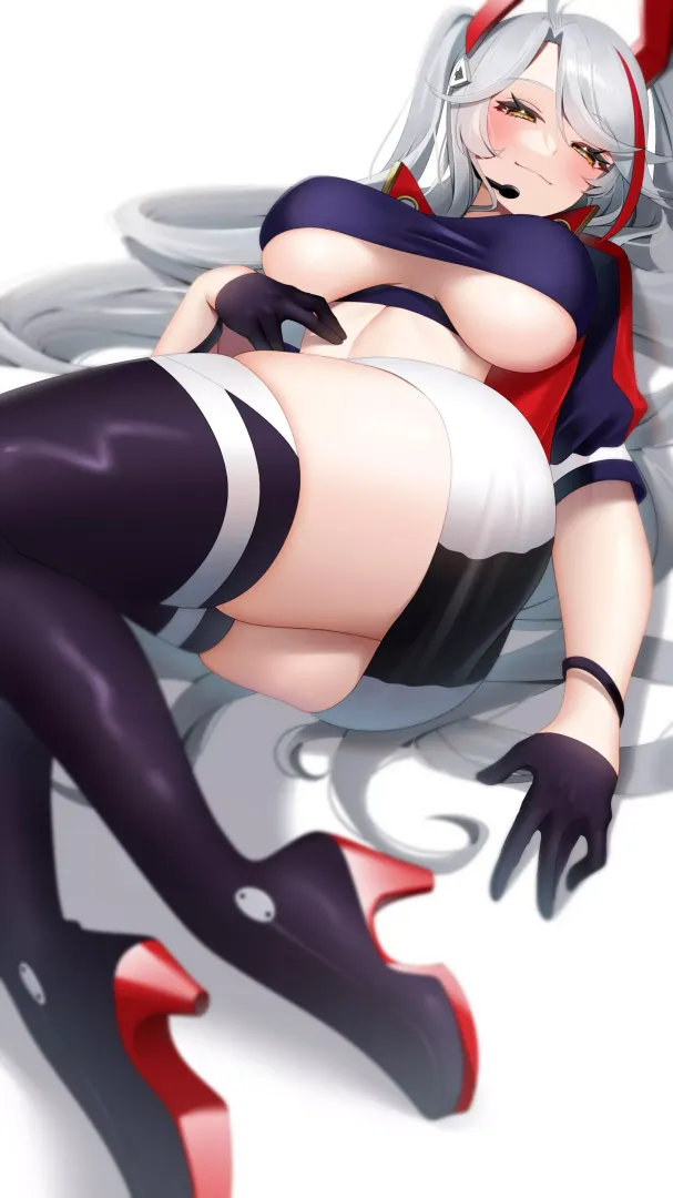 Prinz Eugen teasing smile (seele0907)