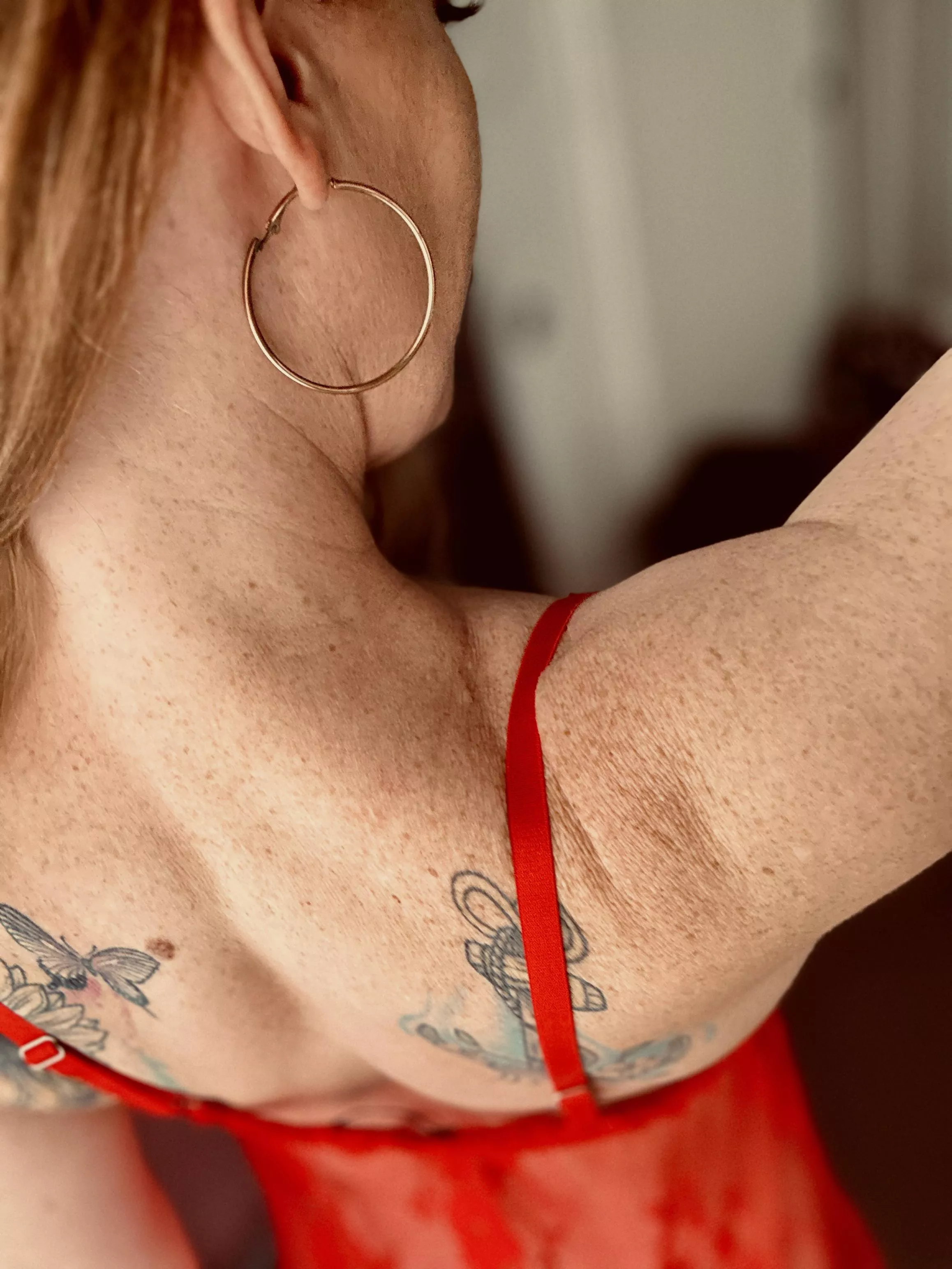 Pull my hair to the side, and kiss my neck.