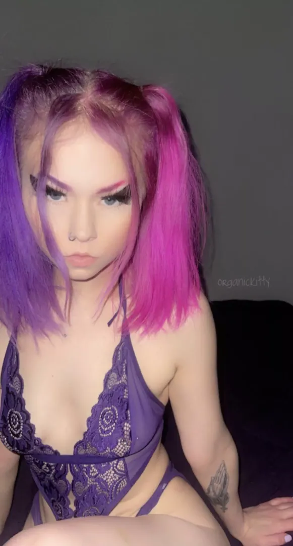Pull my pigtails while you fuck me