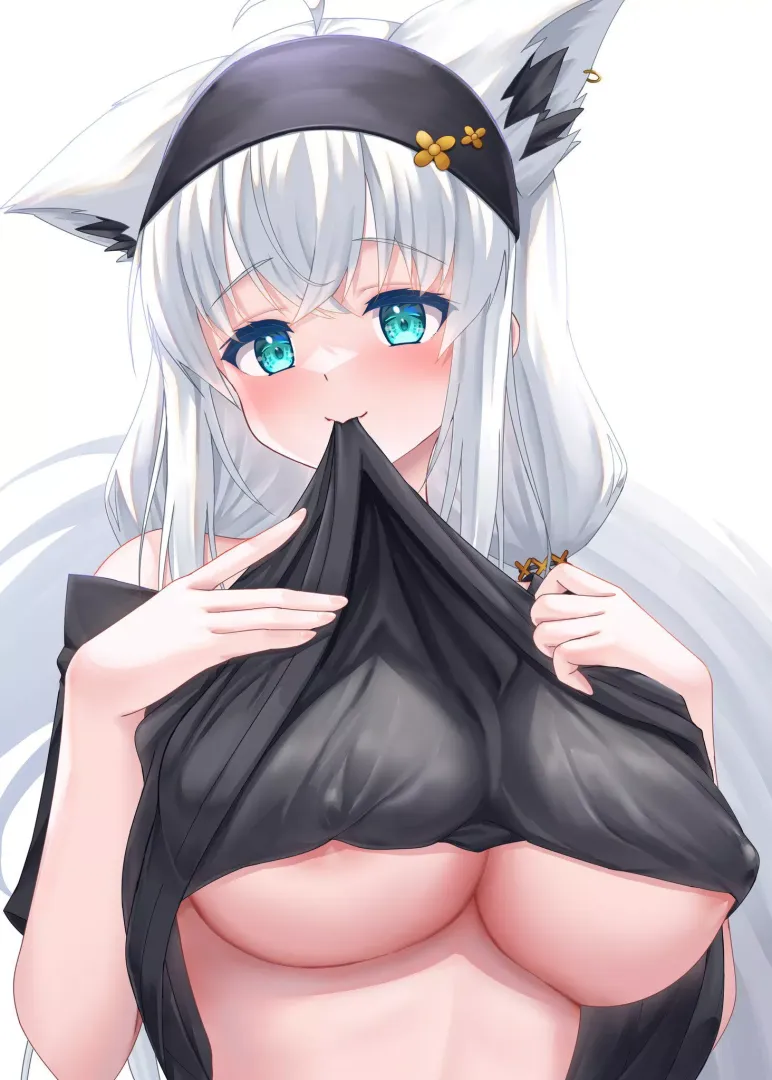Pulling up her shirt