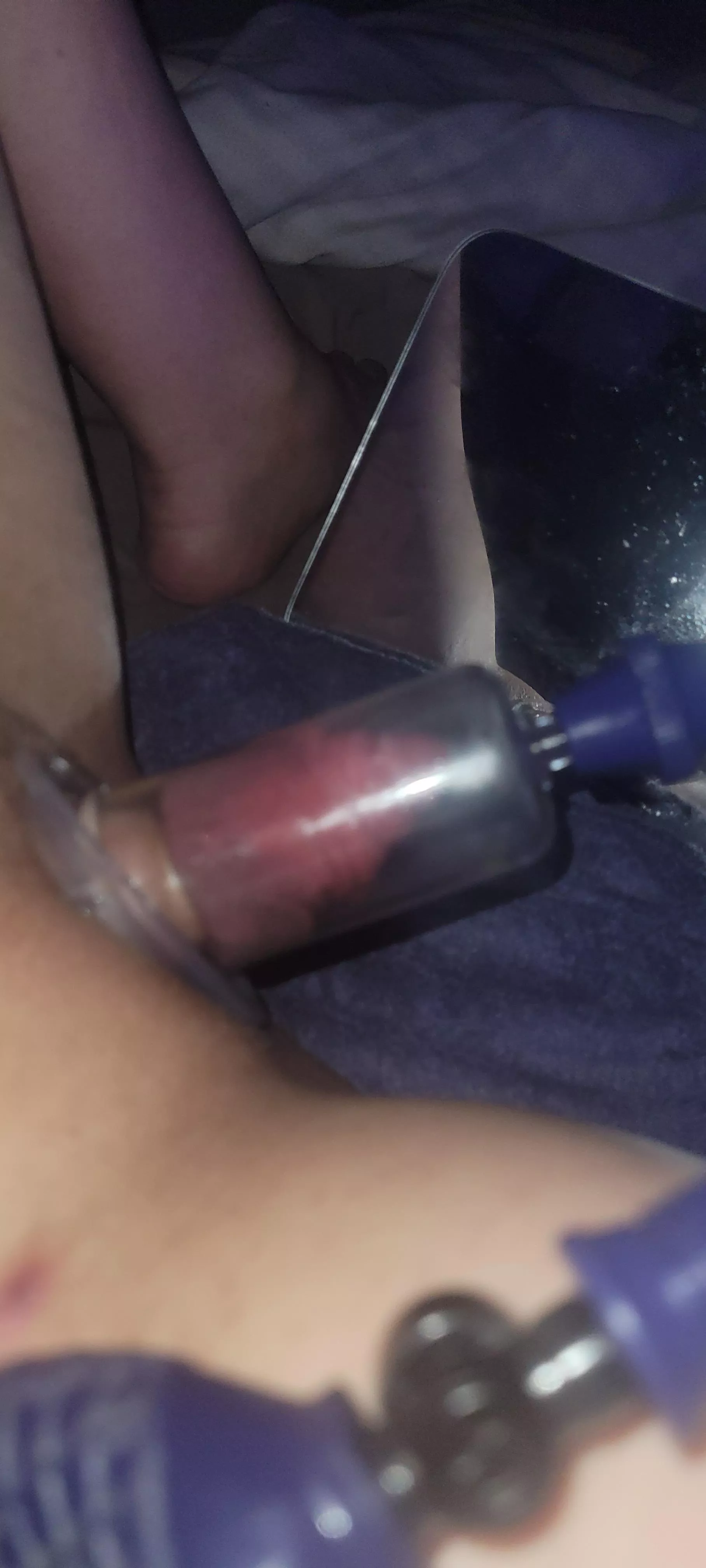 Pumping my big clit