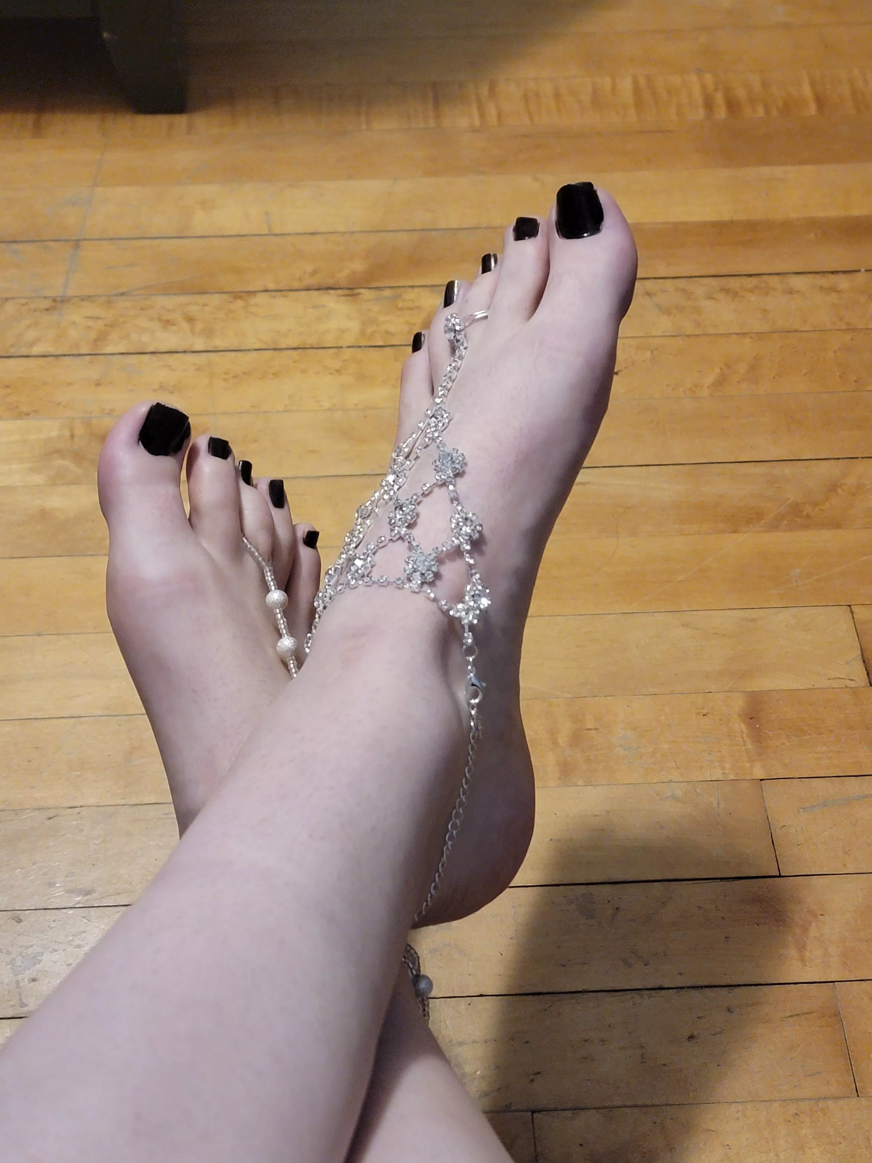 Purrfect toes on a purrfect kitty 😻