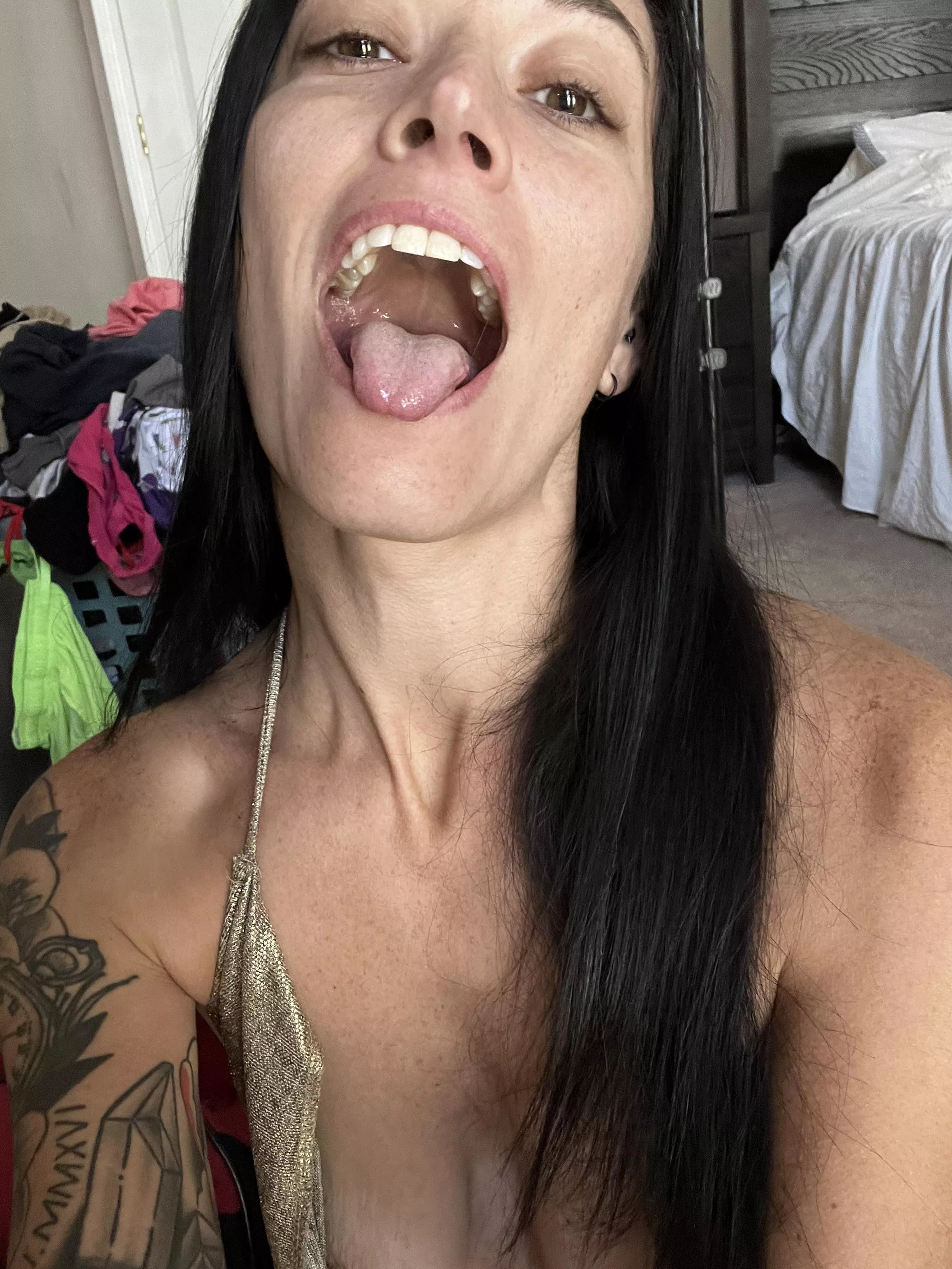 Put a load in me😈