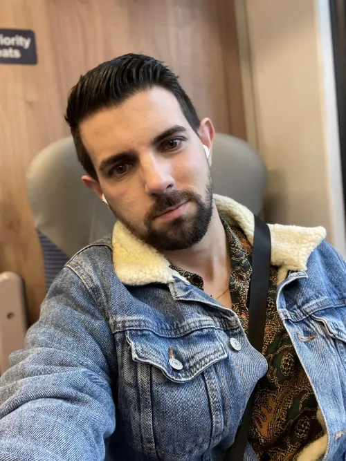 Putting the controller down and going out out! 🙌🏻🙌🏻