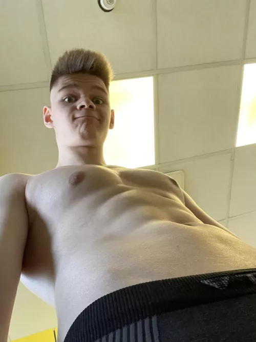 Quick pic from a gym 👀