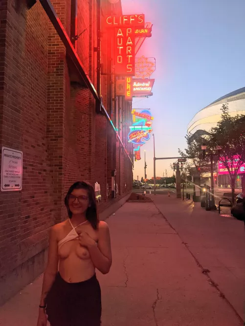 Quick titty flash before dinner. [IMG]