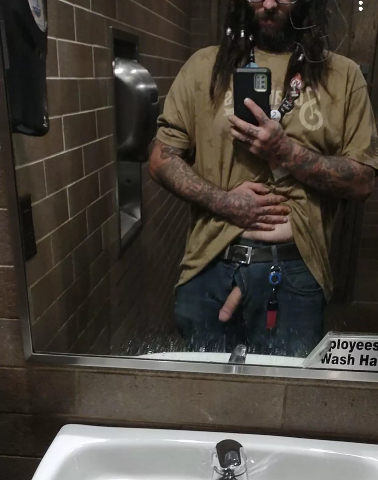 Quick work pic before someone else walked in 😏🤫 I won’t tell if you don’t