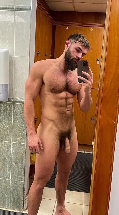 Quiet morning at the gym