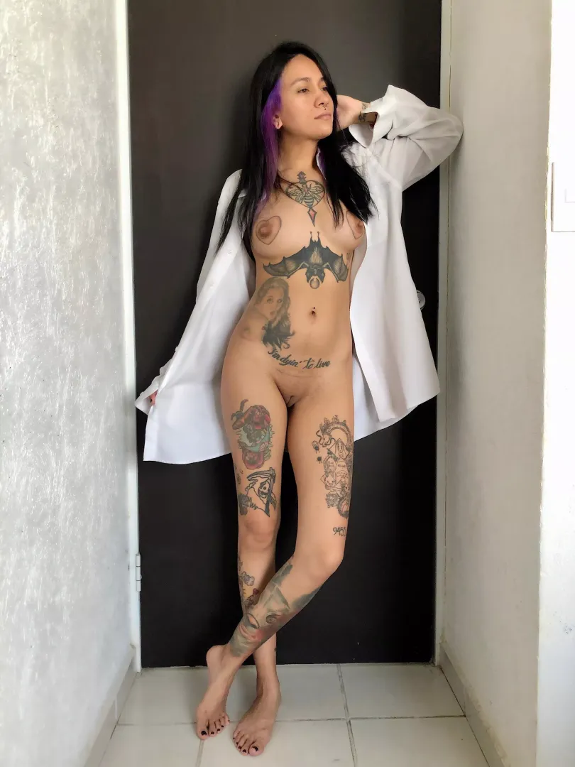 Raise your dick if you’d fuck me