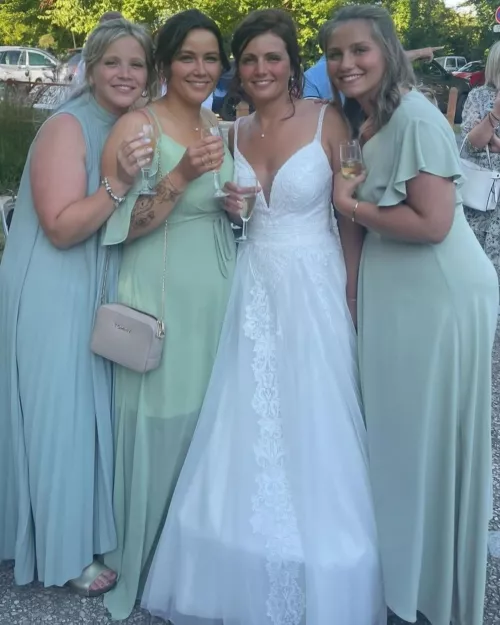 Rank the bride who just diet for her marriage and her extra thick sisters
