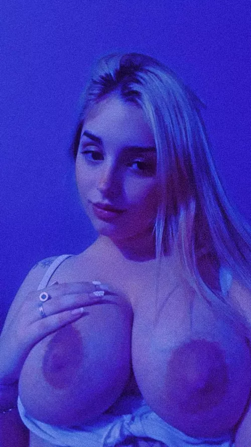 Rate? 🍒😘