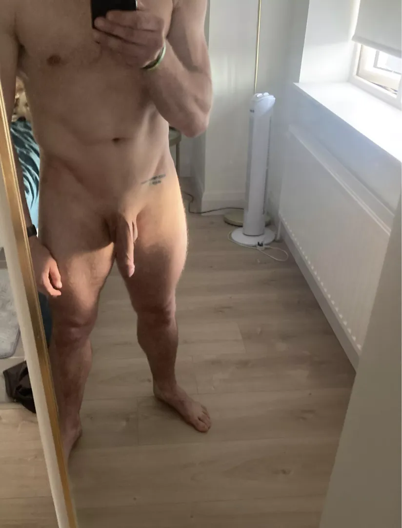 Rate my nude body pic [m]