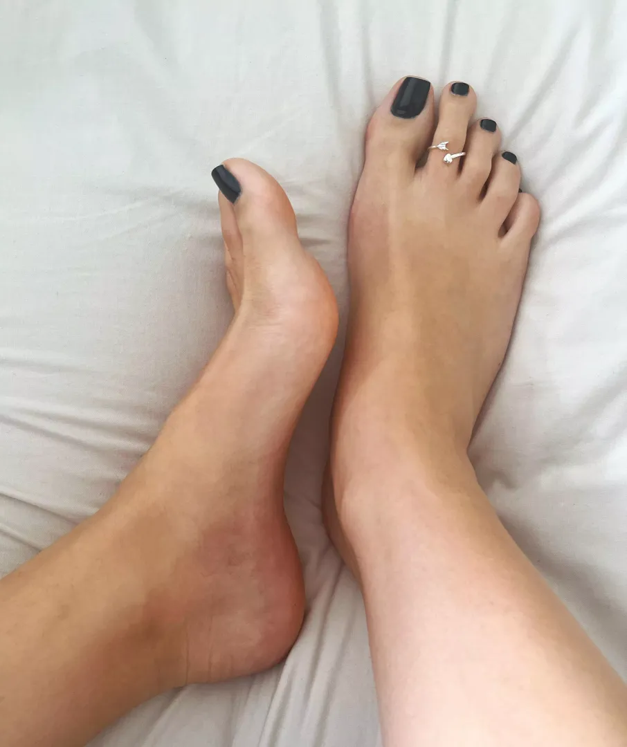 Rate my toe ring 💘