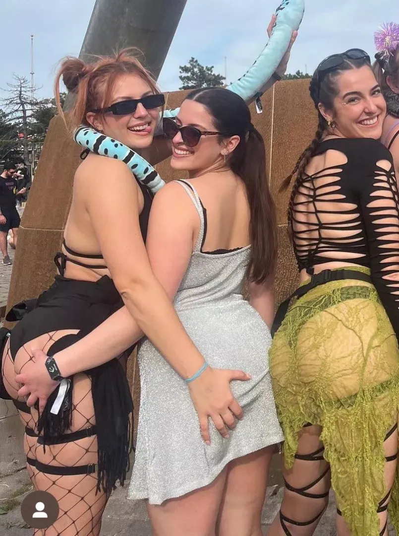 Rave babes 