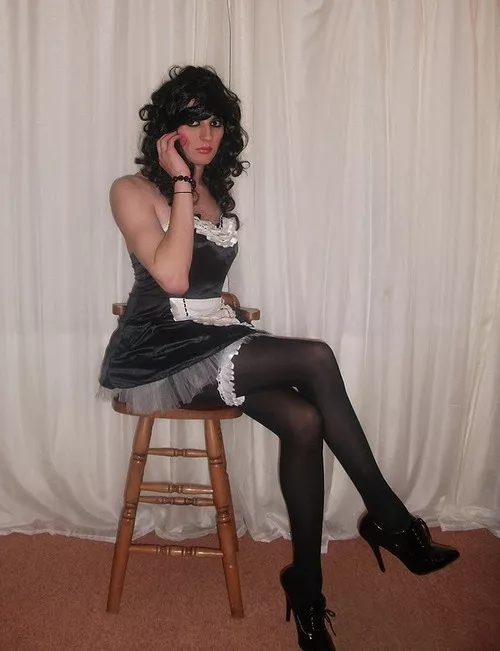 Raven haired beauty
