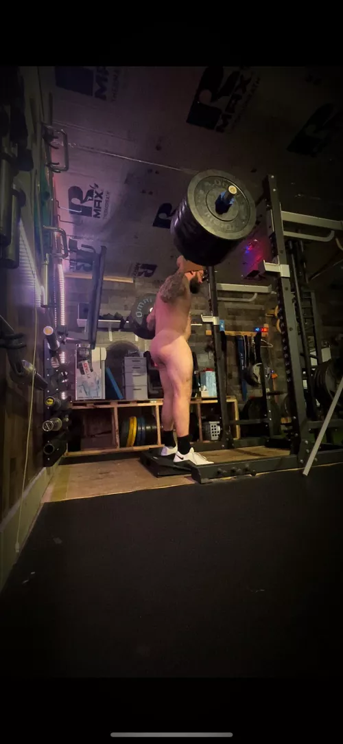 Ready for leg day? (M)