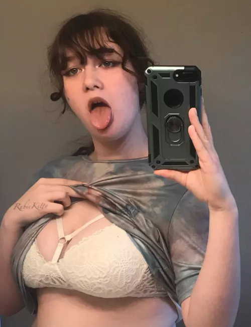 Ready for something large to be in between my tits😉