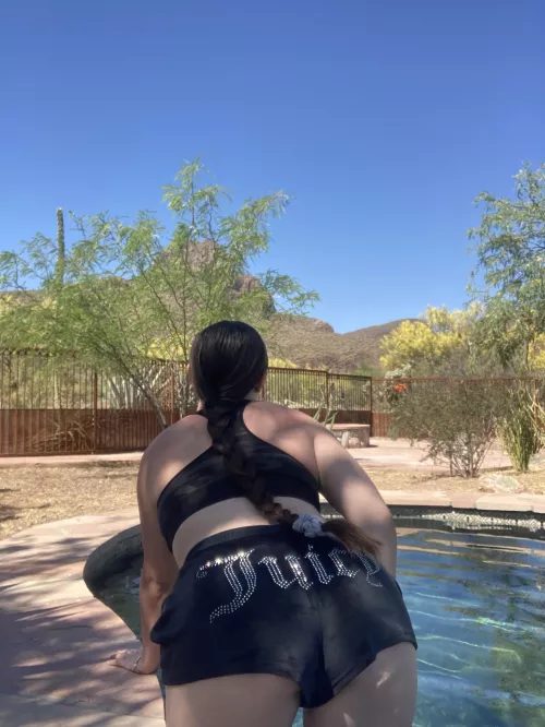 Ready to have my braid played with poolside…